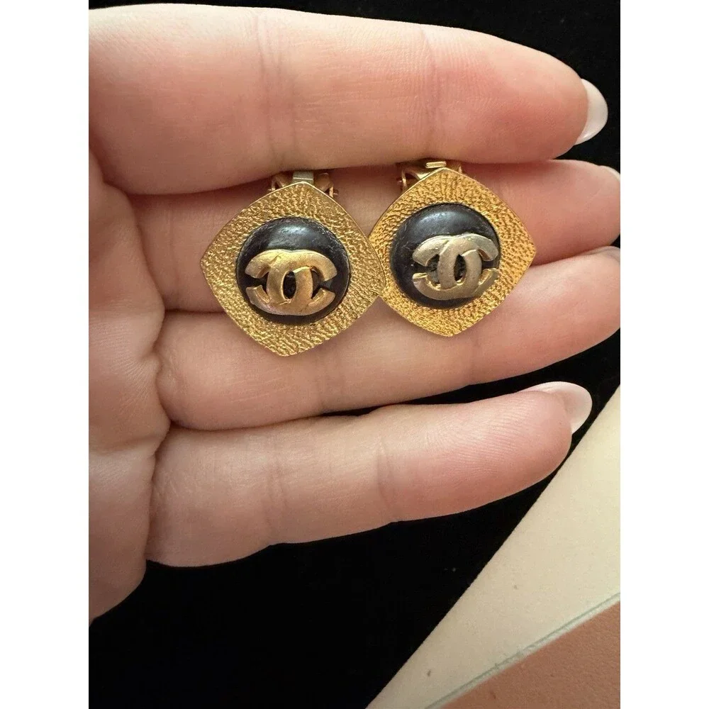 CHANEL authentic vintage